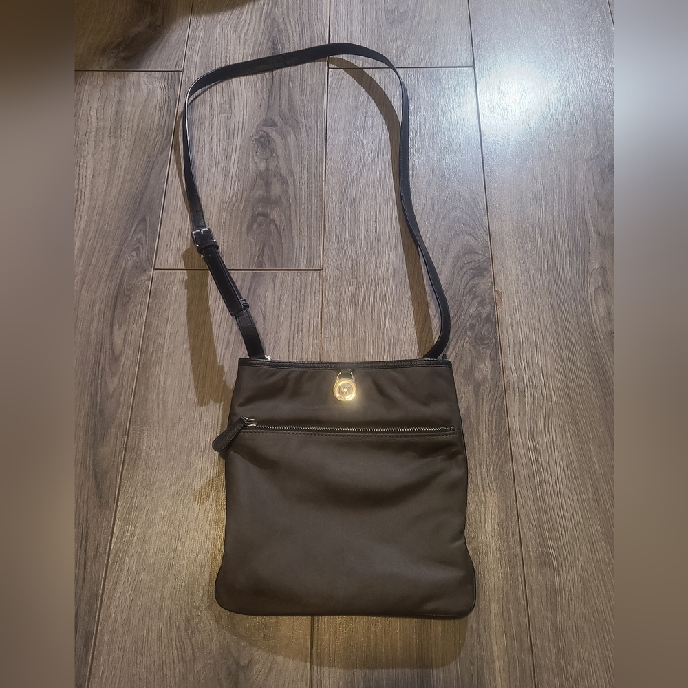 MK Cross Body purse